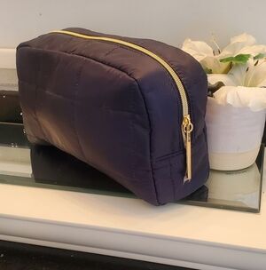 Lancōme Navy & Gold Quilted Toiletry Makeup Bag Minimalist Structured Shape NEW